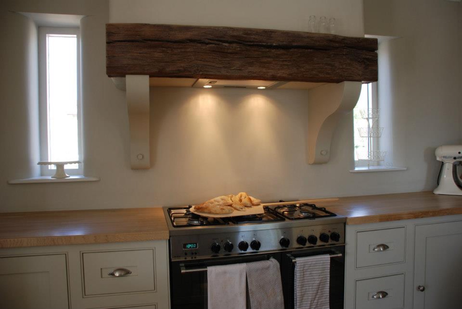 Bespoke shaker kitchen in South Gloucestershire by Paul Gunningham — Cold Ashton project, photo 19 of 20