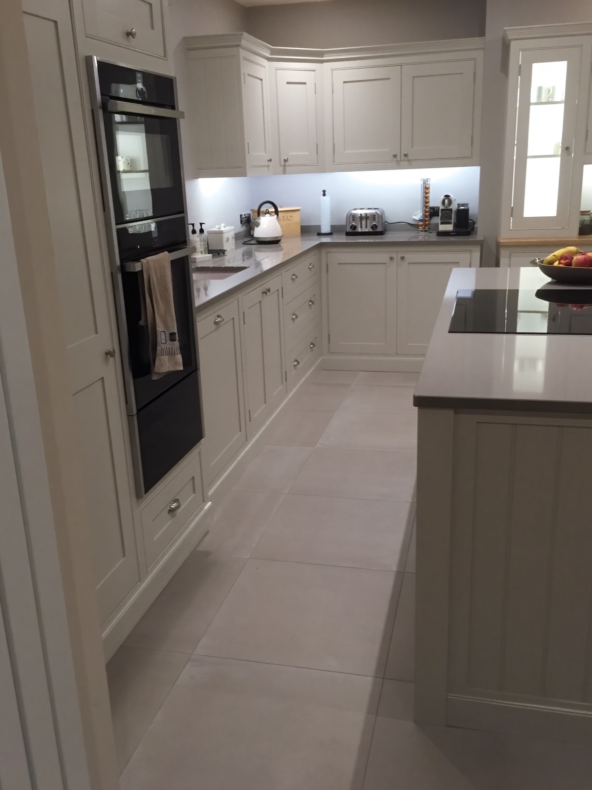 Bespoke shaker kitchen in Frenchay, Bristol by Paul Gunningham — Frenchay Kitchen project, photo 5 of 9