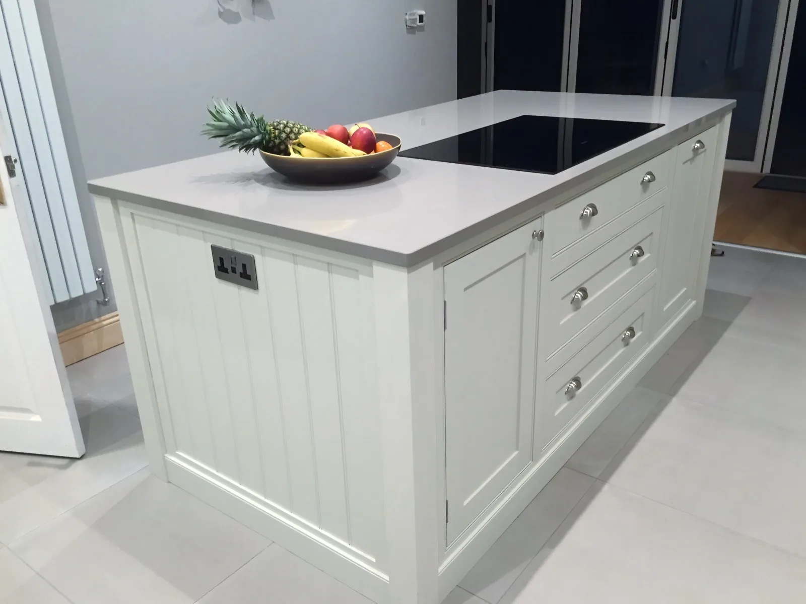 Bespoke shaker kitchen in Frenchay, Bristol by Paul Gunningham — Frenchay Kitchen project, photo 9 of 9