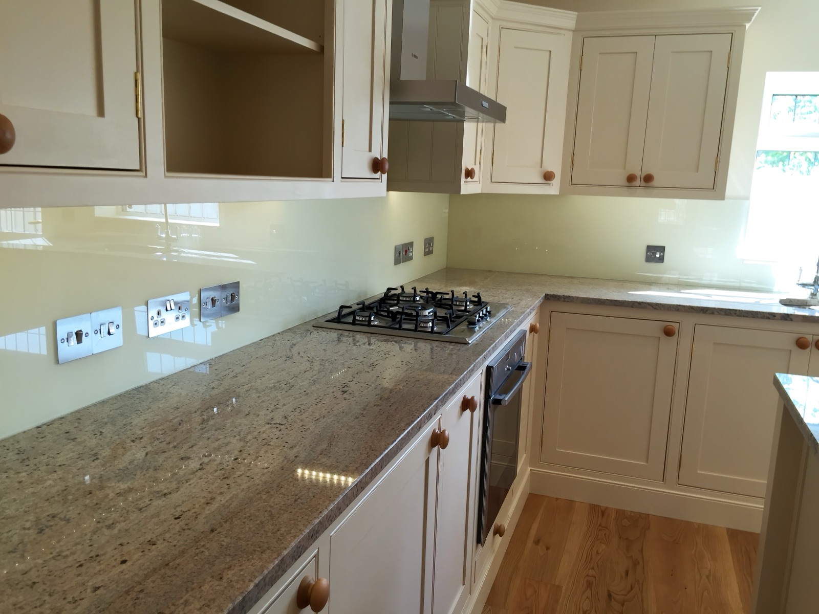 Bespoke shaker kitchen in Henleaze, Bristol by Paul Gunningham — Henleaze Kitchen project, photo 4 of 12