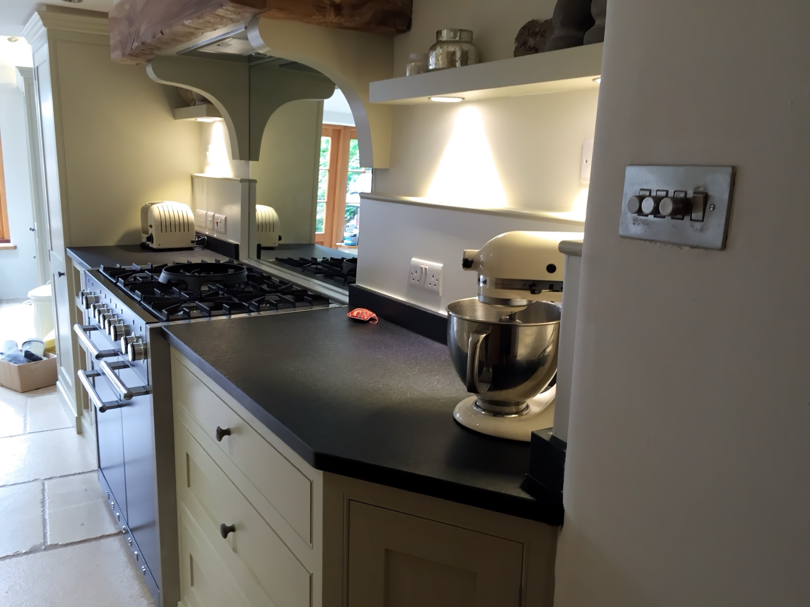 Bespoke shaker kitchen in Marshfield, South Gloucestershire by Paul Gunningham — Marshfield Kitchen project, photo 7 of 8