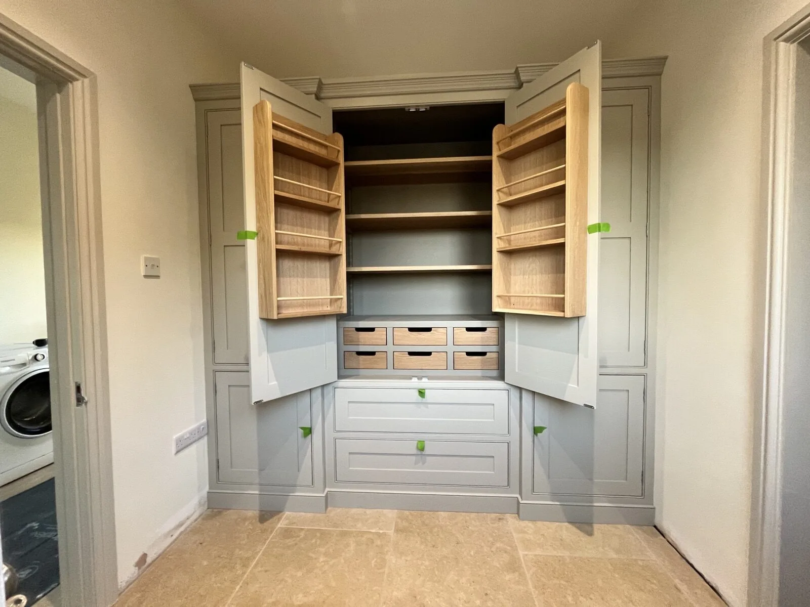 Bespoke shaker kitchen in Wiltshire by Paul Gunningham — North Wraxhall project, photo 5 of 8